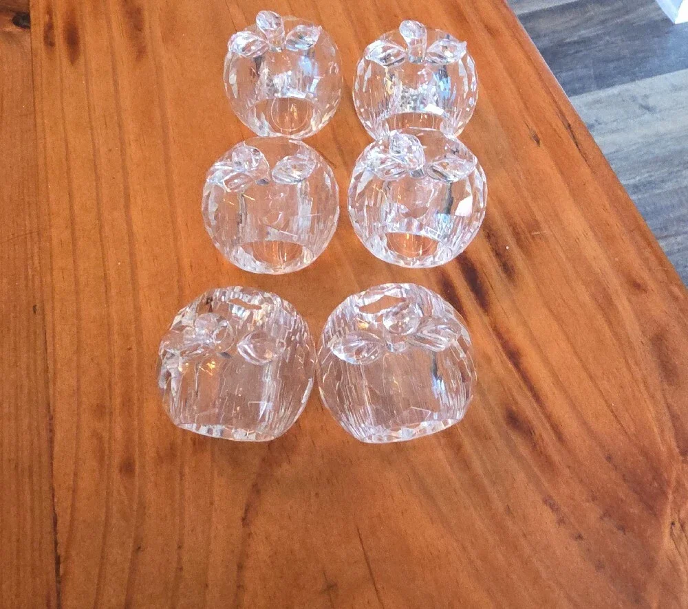 Set of 6 Clear Crystal Acrylic Apple Napkin Rings